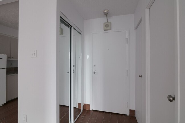 Photo du bâtiment - 2285 Rue St Mathieu