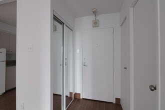 Building Photo - 2285 Rue St Mathieu