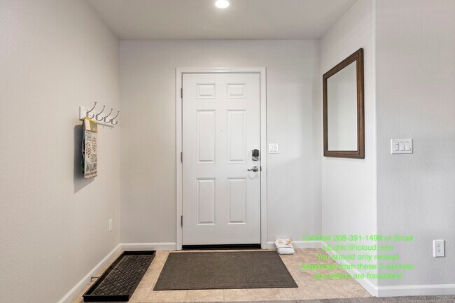 Building Photo - 1385 Deerwood St