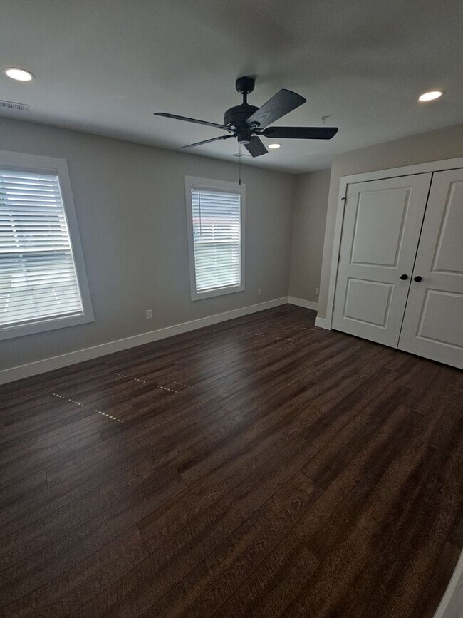 Foto del edificio - 1646 S Jefferson Ave