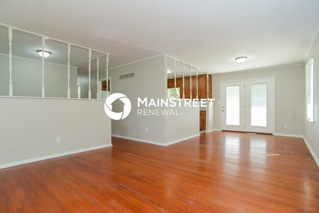Building Photo - 3 Bedroom Pet-Friendly Home in INDEPENDENC...