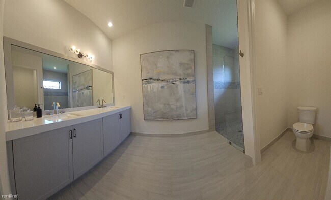 Foto del edificio - 4 br, 3 bath House - 4993 Ofanto Ln REDUCE...