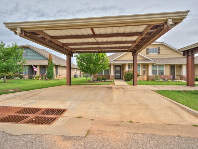 Building Photo - 8813 SW 55th St