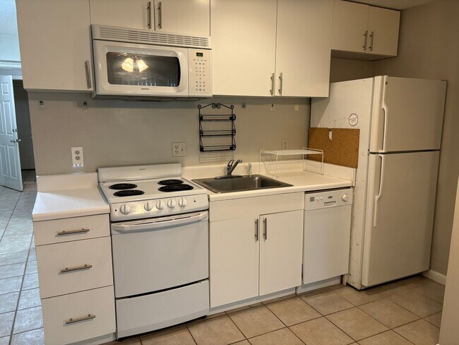 Foto del edificio - 5505 Sun Harbor Rd