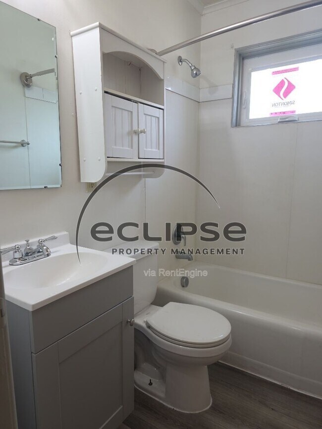 Foto del edificio - 731 3rd St