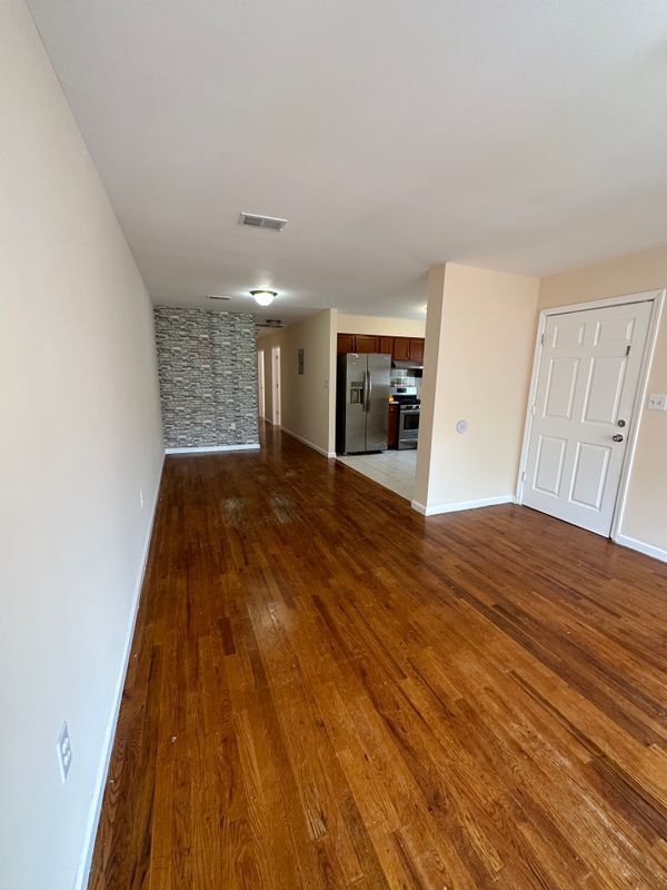 Building Photo - 111 Highland Ave
