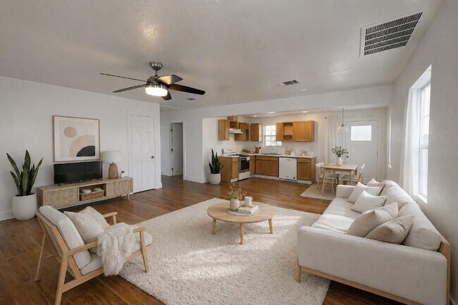 Foto del edificio - 4611 Milburn Ln