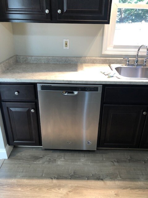 stainless dishwasher - 940 W Main St