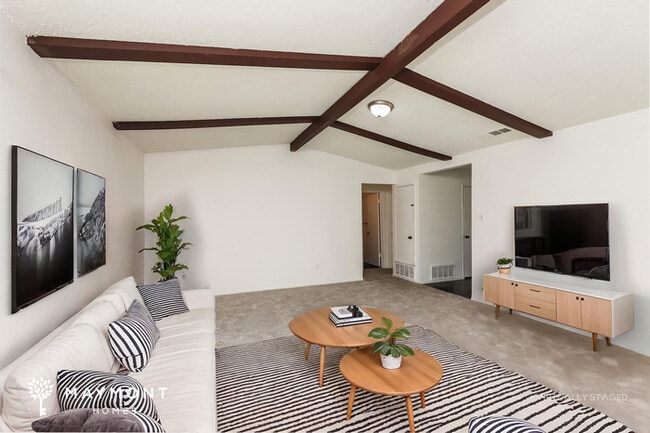 Foto del edificio - 1420 Palisades Dr