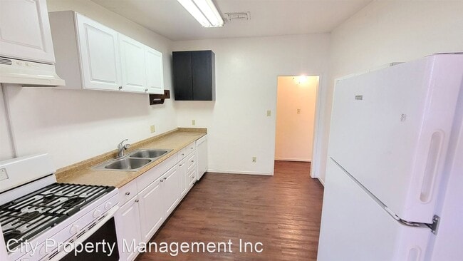 Building Photo - 4 br, 2 bath House - 13634 Midland Rd