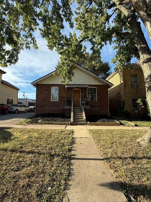 Foto principal - 328 W Mason St