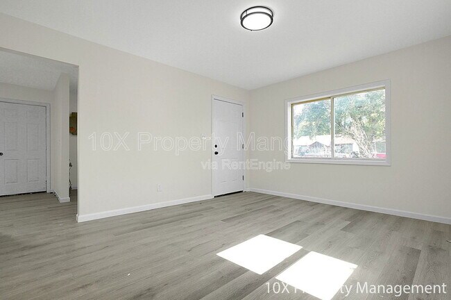 Foto del edificio - 683 S Wheatland Ave