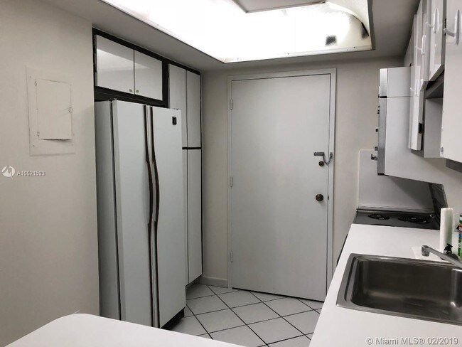 Foto del edificio - 18071 Biscayne Blvd