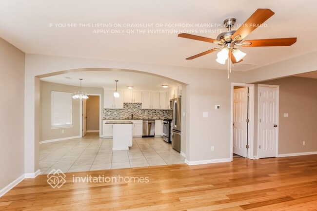 Building Photo - 898 Winding Down Way