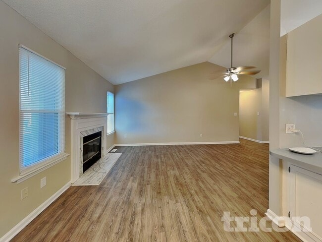 Building Photo - 3520 Lytham Pl