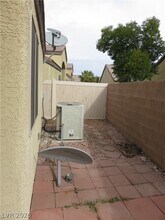 Building Photo - 3358 Glacial Lake St