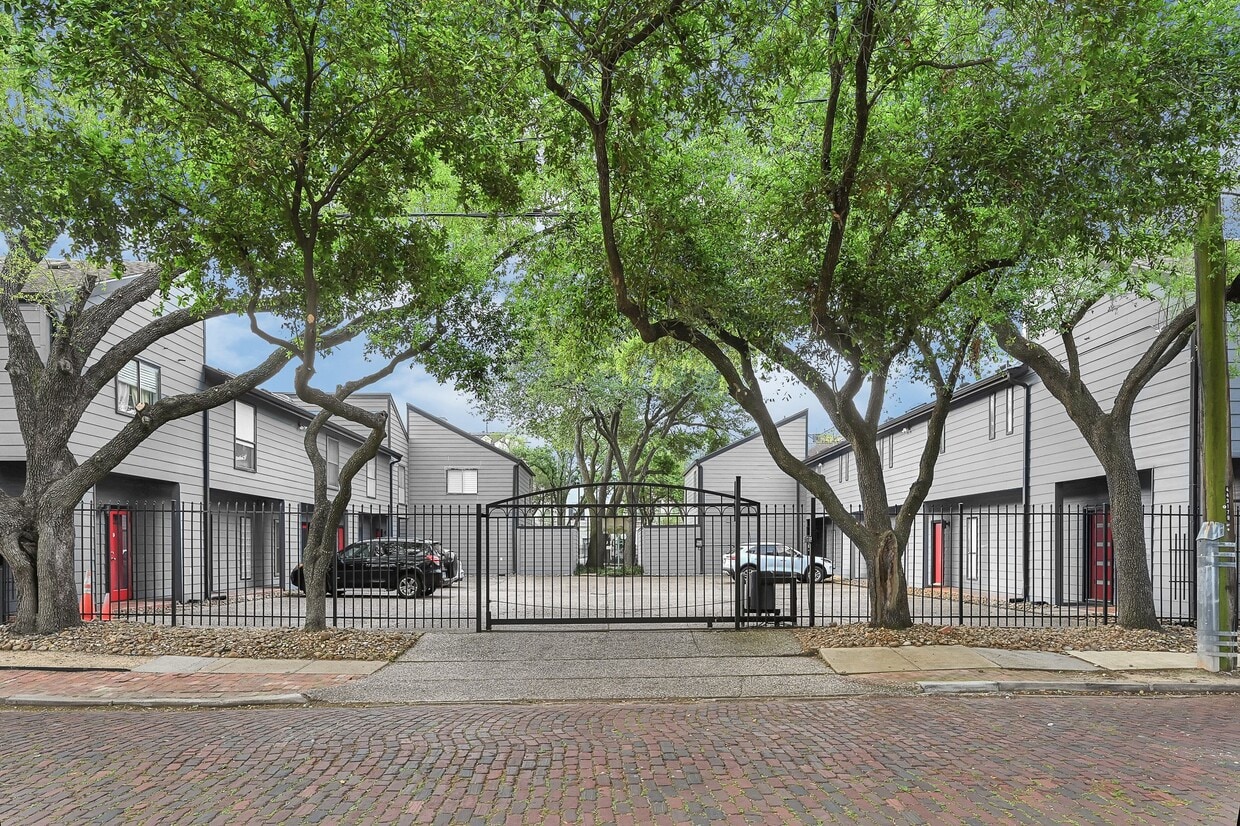 Foto principal - 2100 Commonwealth St