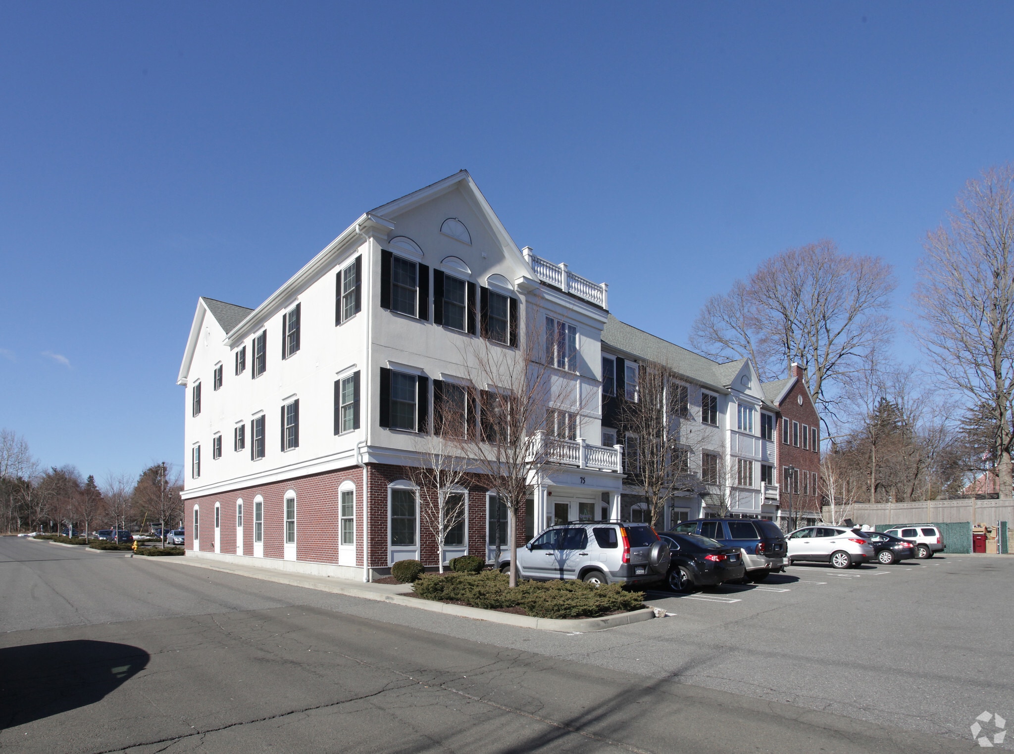 Spinnaker Station West