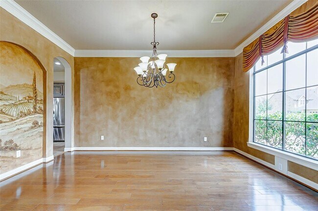 Building Photo - 2210 Arrowwood Trail