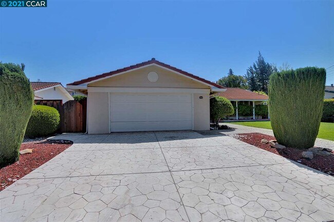 Building Photo - 3718 Parktree Ct