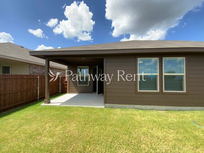 Foto del edificio - 9561 Mint Hill Dr