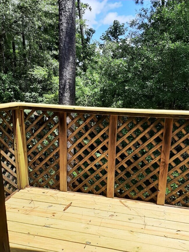 Building Photo - 202 Cypress Bend Dr
