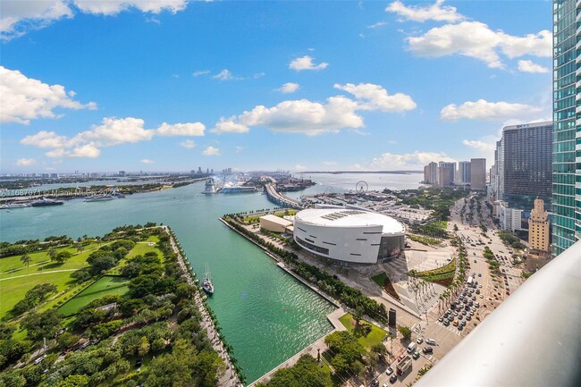 Foto del edificio - 900 Biscayne Blvd