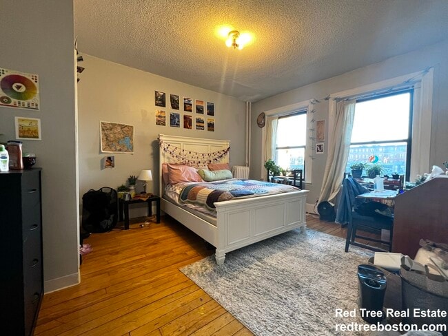 Photo - 18 Glenville Ave Apartment