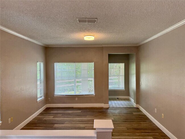 Foto del edificio - 1514 Arbor Lakes Cir