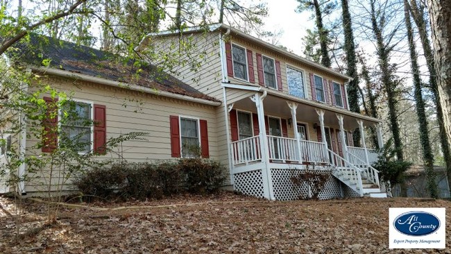 Building Photo - 698 Dogwood Dr