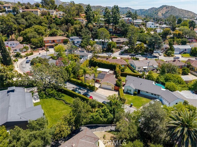 Foto del edificio - 660 Woodbury Rd