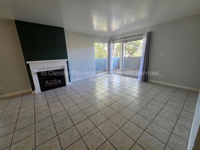 Foto del edificio - 628 Daisy Ave