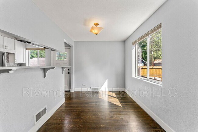 Foto del edificio - 1456 Elm St