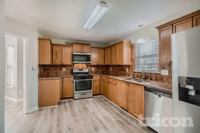 Building Photo - 4021 Raccoon Run Ct