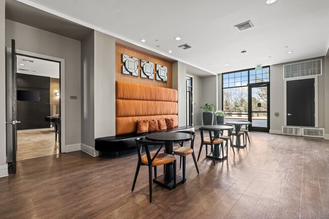 Building Photo - Kent Place Residence