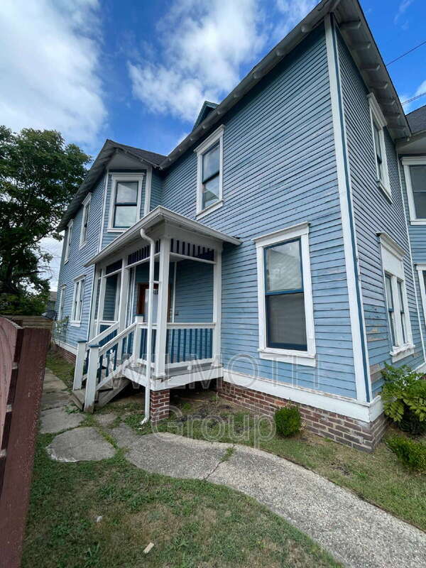 Photo - 410 E 16th St Apartment