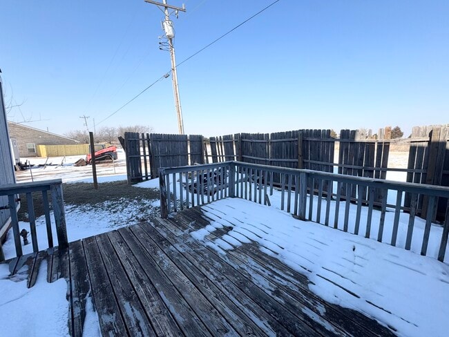 Building Photo - 401 NE 115th St