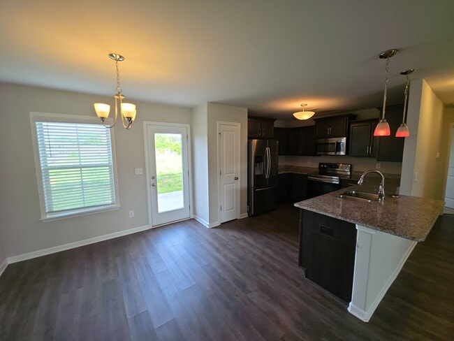 Building Photo - 121 Hulsey Ln