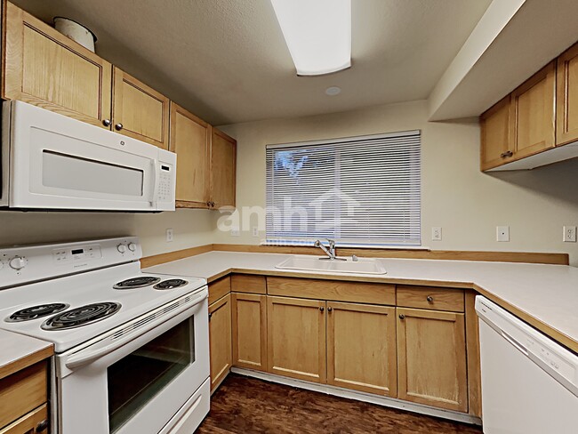 Building Photo - 21418 116th St E