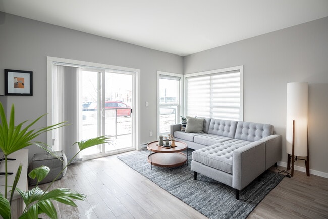 Building Photo - Latitude 49 Townhomes