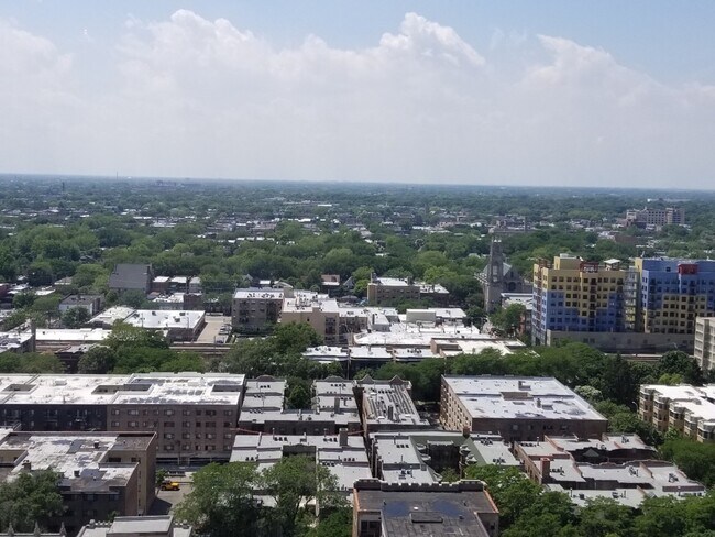Foto del edificio - 5445 N Sheridan Rd