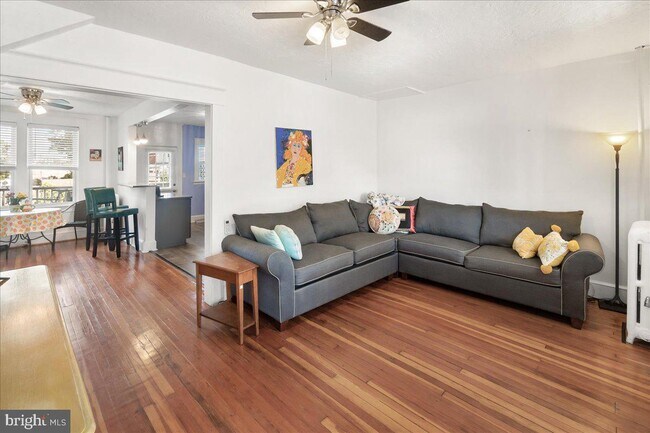 Foto del edificio - 23 E 7th St