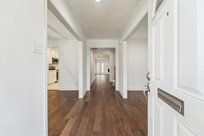 Foto del edificio - 14135 Lost Meadow Ln