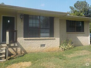Building Photo - 2785 Vance Dr