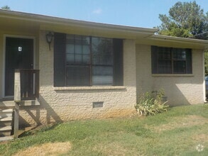Building Photo - 2785 Vance Dr
