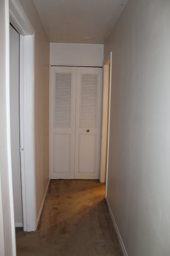 Building Photo - Secluded One Bedroom Condo in Twin Oaks Co...