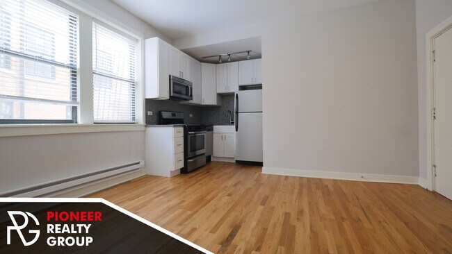 Foto del edificio - 2420 N Kedzie Blvd
