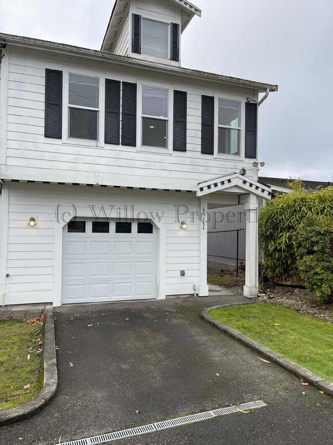 Building Photo - 6518 Steilacoom Blvd SW