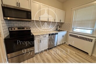 Building Photo - 203 S Broad St