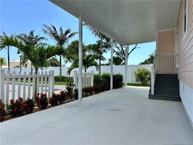 Foto del edificio - 254 NE Coastal Dr